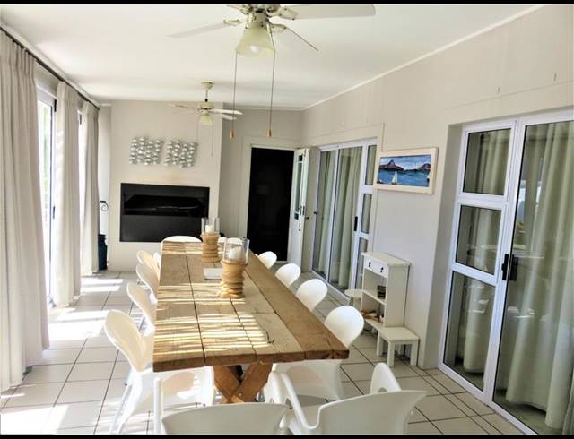 4 BEDROOM HOUSE FOR SALE IN THE COVE